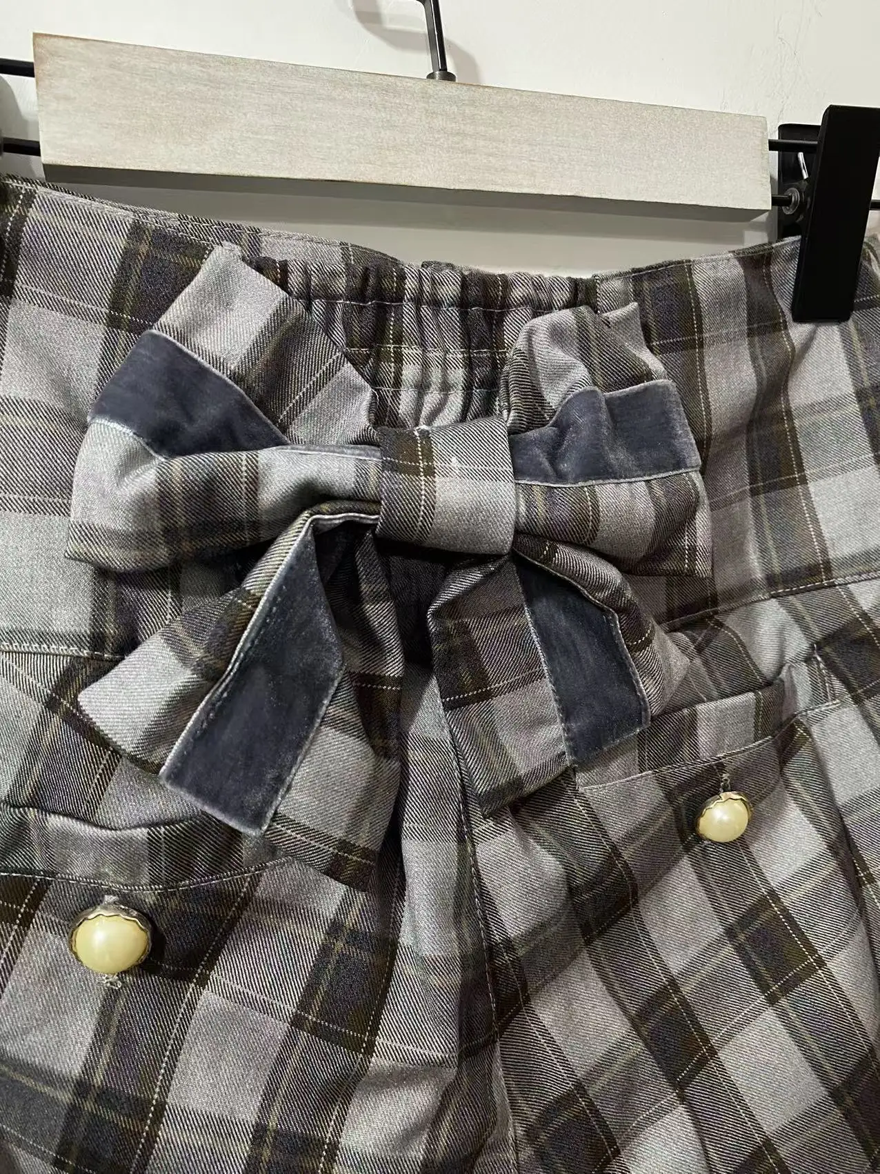 กางเกงขายาวทรงคาปรีลายสก็อตผ้าฝ้ายแท้ Liz Lisa ของแท้จากญี่ปุ่น