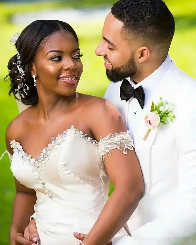 تخصيص فاخر جنوب أفريقيا الحبيب فيستدو دي نوفيا حجم كبير بلورات البلد حورية البحر ثوب الزفاف الزفاف