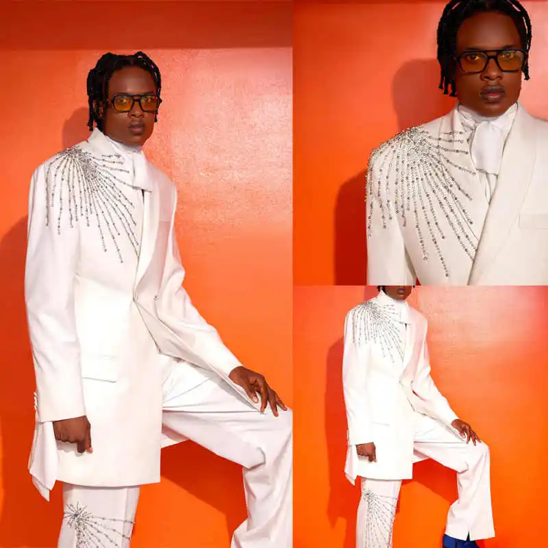 

Elegant Wedding Groom Tuxedo 2 Piece Blazer Pants Crystals Formal Occasions Party Banquet Customized Trajes Para Hombre