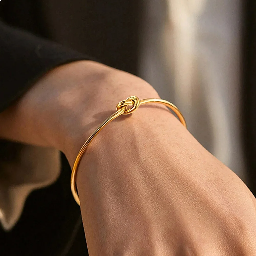 European American Fashion 18K Gold Plated Stainless Steel Knotted C Shape Bracelet Watch Accessory