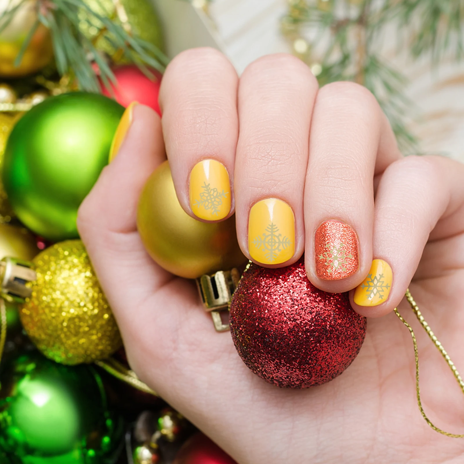 

Nail Sequins Golden DIY Accessories Christmas Decals Snowflake Self adhesive Boxes Ultra Thin Metal Charm Fashion Stickers
