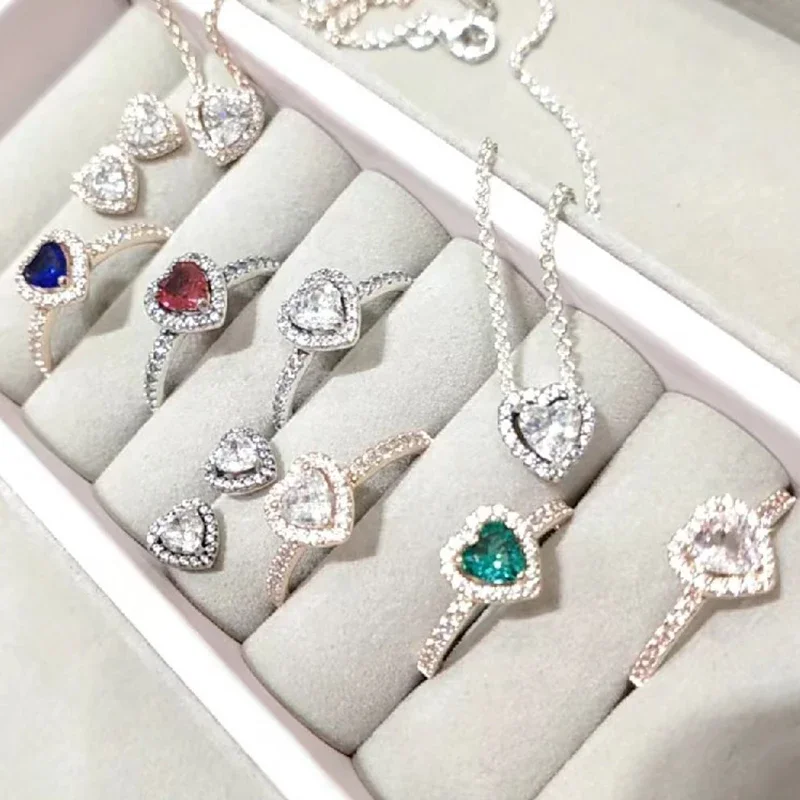 

Hot Selling High Quality Silver Jewelry Elevated Heart Necklace & Earrings Set Women Jewelry Gift