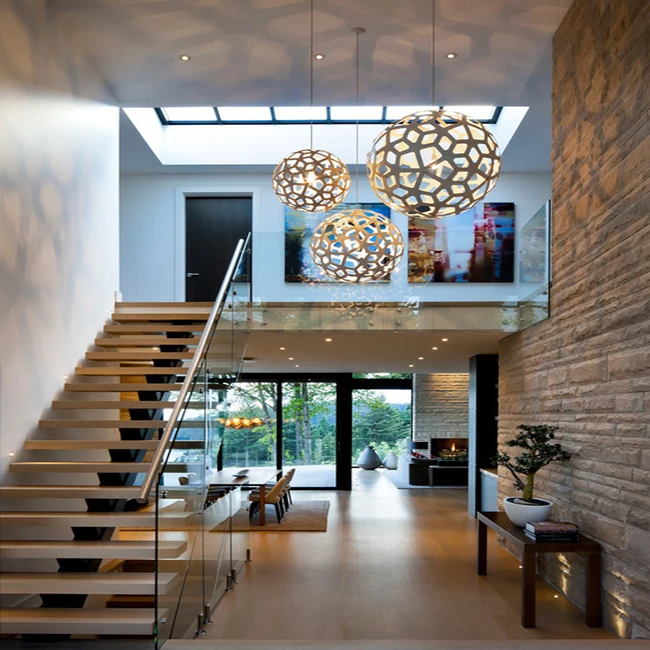 맞춤형 저가 모노 스트링거 목재 계단 현대식 철제 난간 포함