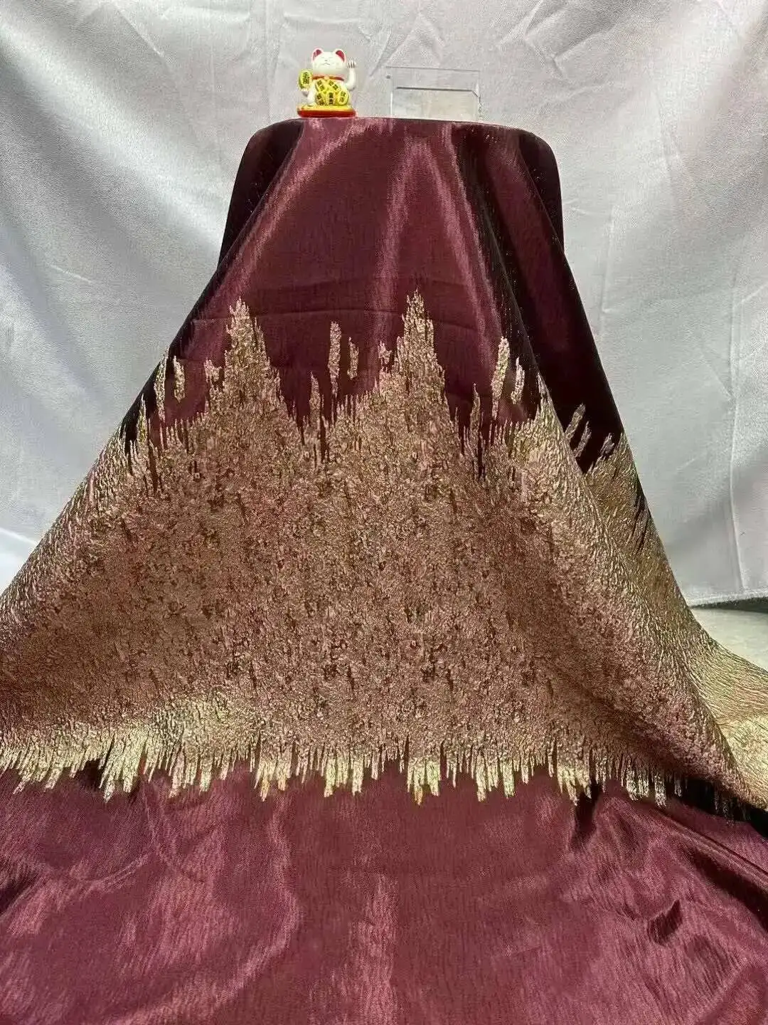 

5Yards African 2025 High-Quality Jacquard Brocade Lace Fabric Gold Line Embroidery French Tulle for Dress Sewing