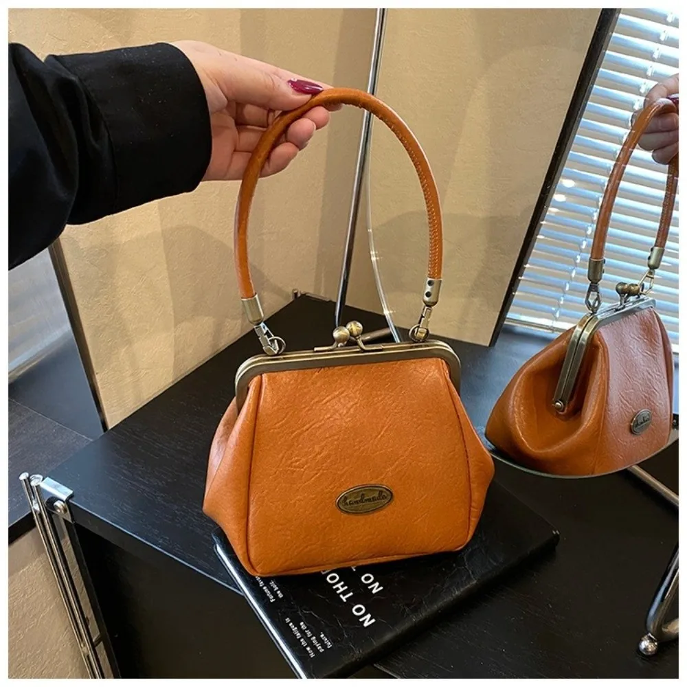 Retro Kiss Lock Umhängetasche aus PU-Leder, einfarbig, kleine Handtasche, großes Fassungsvermögen, Geldbörse mit Metallclip – Detail 6