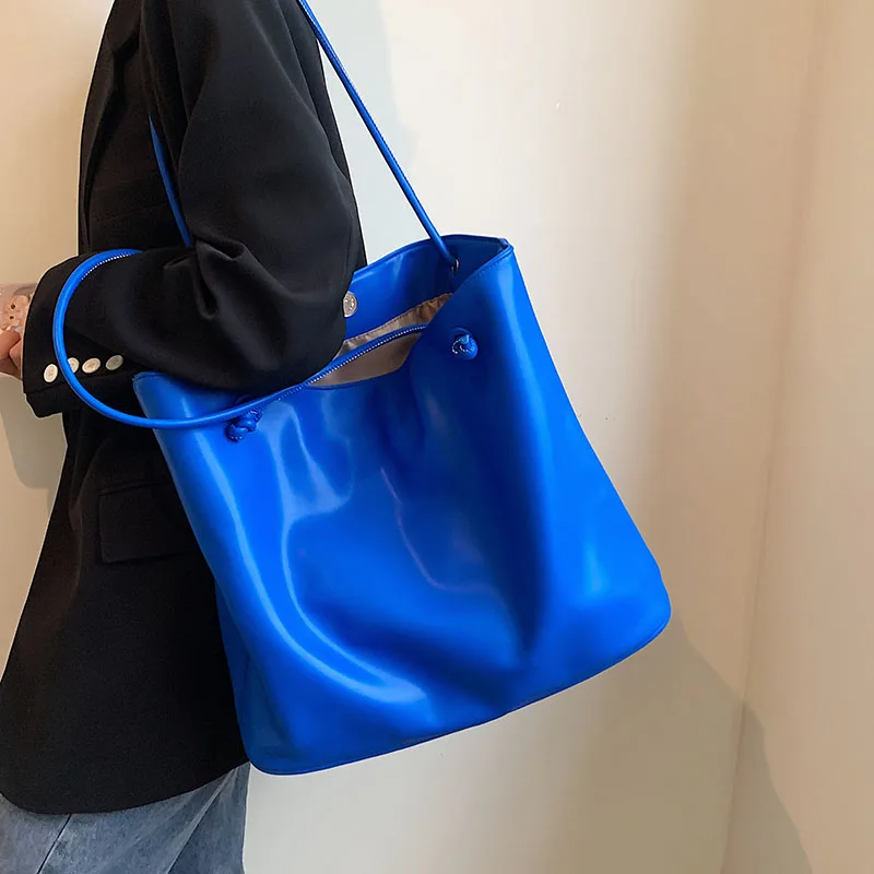 

2024 New Style Student Women Bags PU Leather Daily Fashionable Multi-function High Capacity Leisure Books Soft Surface Simple