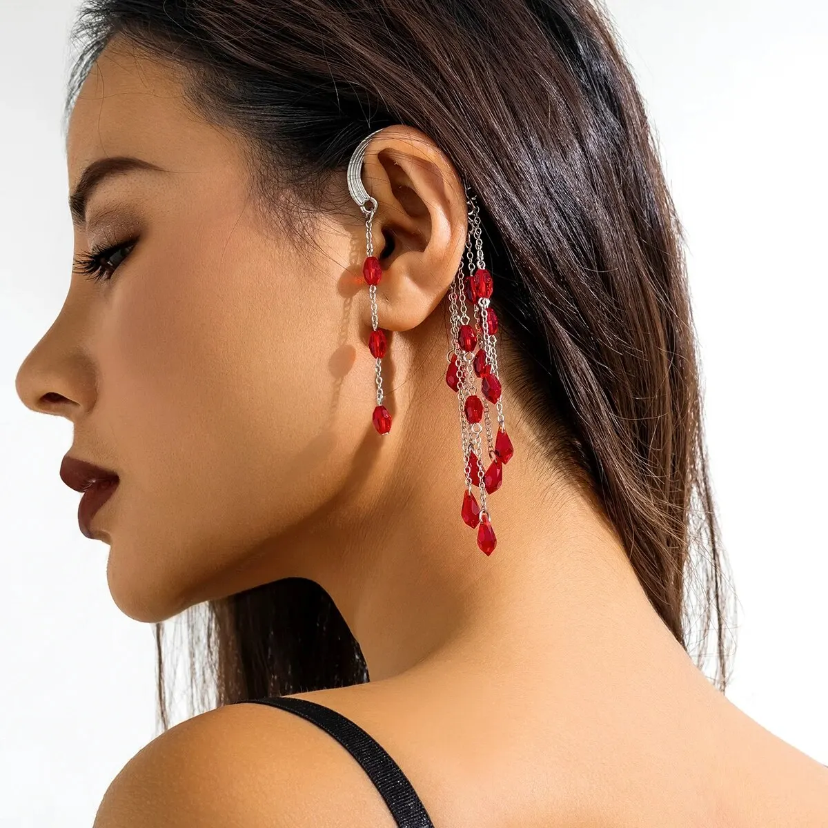 1PC Goth Red Bead Crystal Ear Cuff Earring for Women Trendy Vintage No Piercing Tassel Clip Earring Halloween Party Jewelry Gift