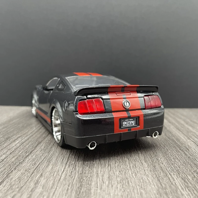 1:24 Ford Mustang Shelby GT500 KR Alloy Sports Car Model Diecast Metal Racing Car Model High Simulation Collection Kids Toy Gift