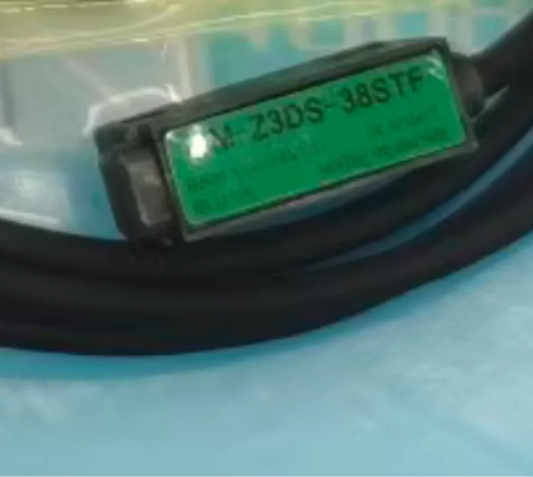 

New original Takex high-speed response optoelectronic switch UM-Z3DS-38STF