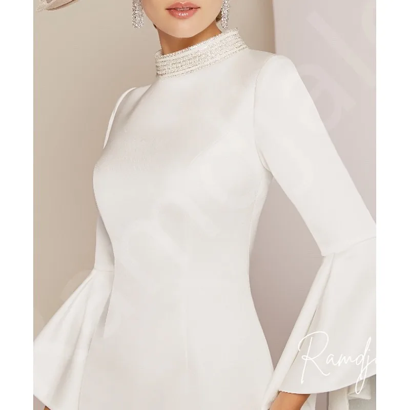 Robe blanche personnalisée pour la mère de la mariée, manches cloche, col haut perlé, longueur au genou, mariage ou occasion spéciale