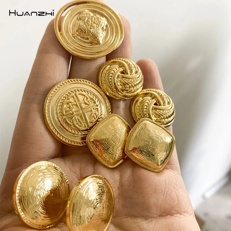 HUANZHI 2022 New Minimalist Gold Color Geometric Irregular Round Square Stud Earrings for Women Girls Party Jewellry Gifts