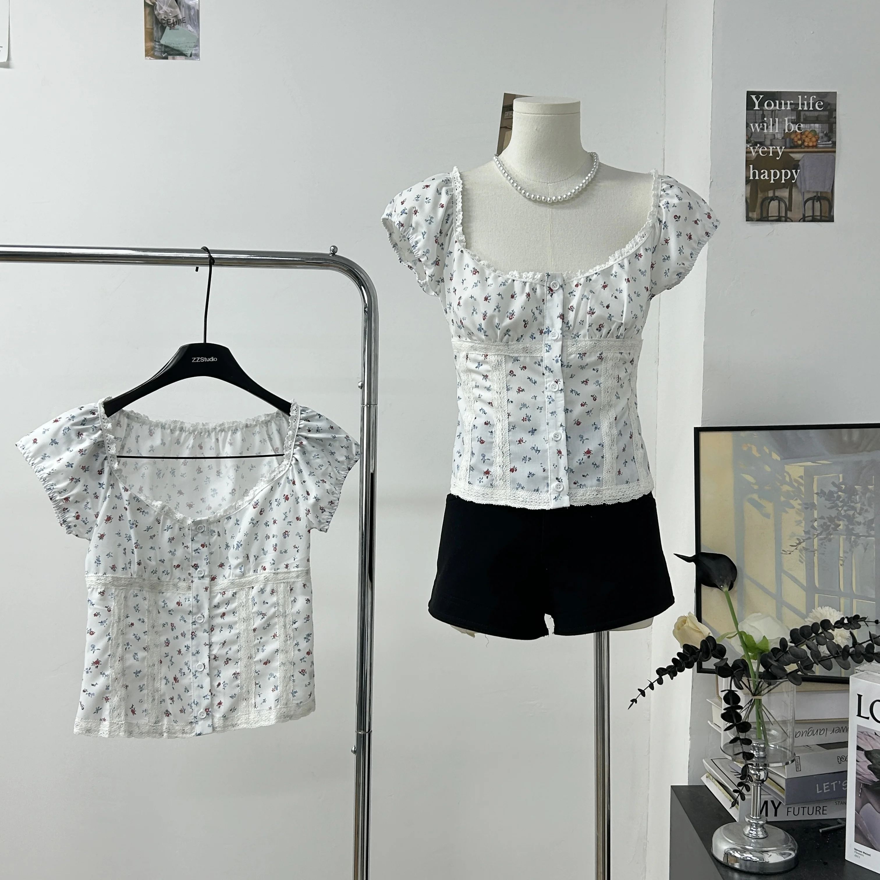 

Женская летняя блузка с пышными рукавами и квадратным вырезом, приталенная, с цветочным принтом, на одной пуговице, с коротким рукавом, милая короткая рубашка