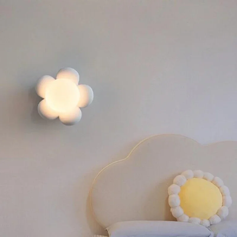 Kid\'s Room LED Wall Lamp Modern Resin Body Flower Style Bedroom Living Room Restaruant Decor Lighting Ceiling Home Wall Lights