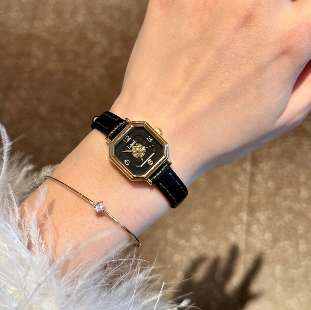 Relógio feminino elegante, relógio clássico de mostrador quadrado estilo retrô, relógio de quartzo com cinto de couro feminino da moda, acessórios femininos