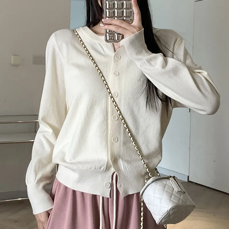 

Knitted Sweater Women Cardigans Women Clothing Fashion O-Neck White Knit Sweater Cardigan Women Tops Long Sleeve Knitwears Q3610