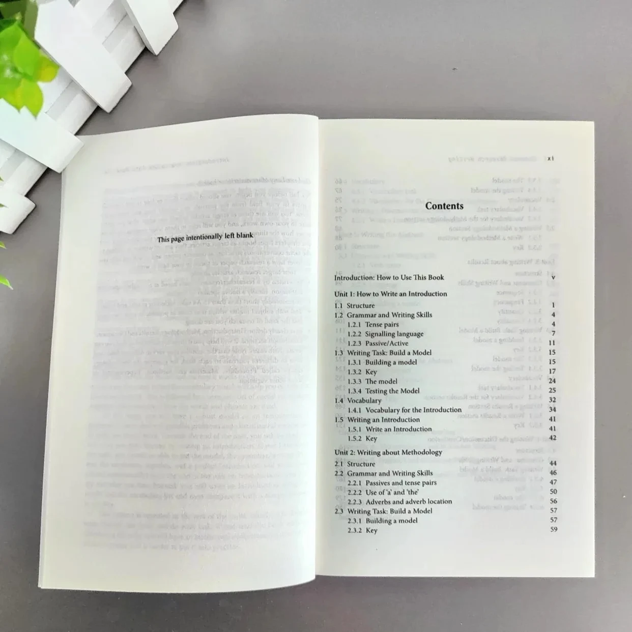 Investigación científica escribiendo una guía para no Nativ