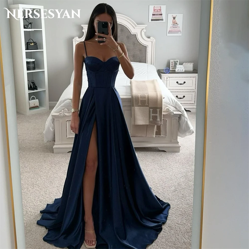 

Nersesyan Navy Blue Elegant Formal Evening Dresses Spaghetti Straps A-Line Side Slit Sleeveless Prom Dress Backless Party Gowns