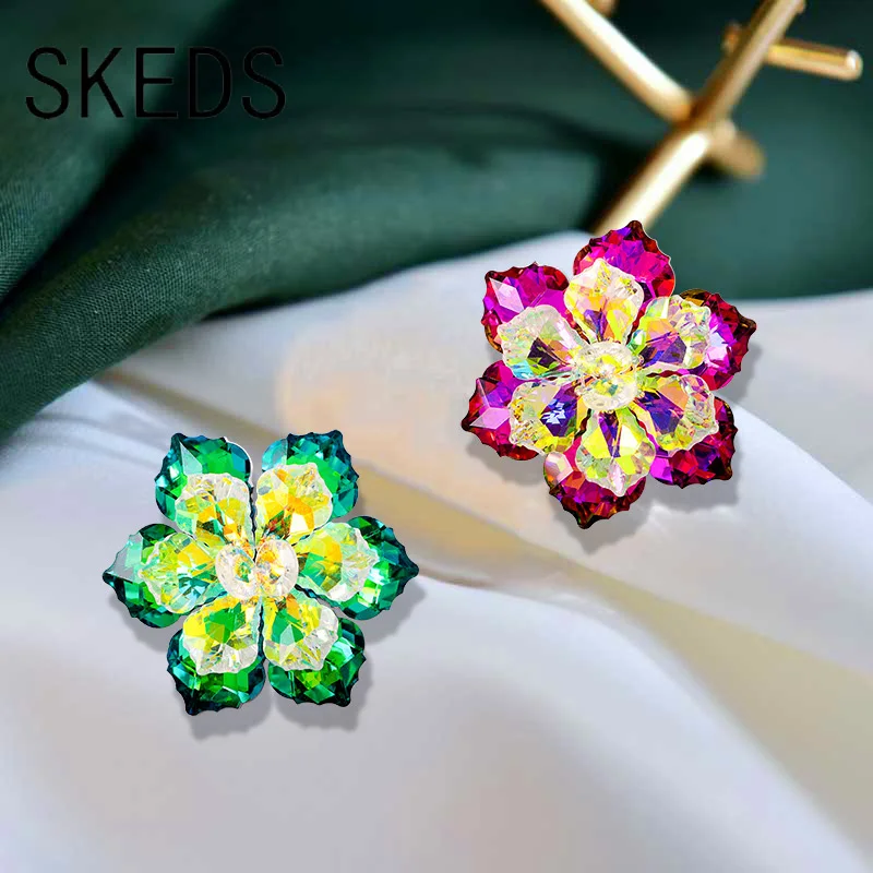 SKEDS Luxury 7 Colors Women Glass Shiny Flower Rhinestone Brooches Pins Exquisite Lady Party Banquet Dress Corsage Jewelry Gift