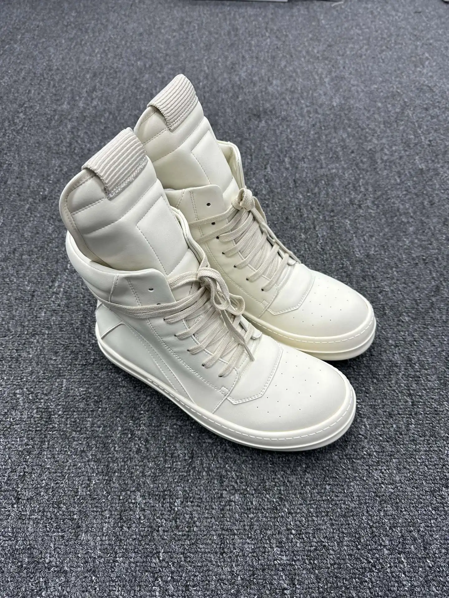 2024 Dark Style Classic Inverted Triangle Shoes Top Quality 1:1 Sheepskin Real Leather Men Luxury Sneakers Shoes