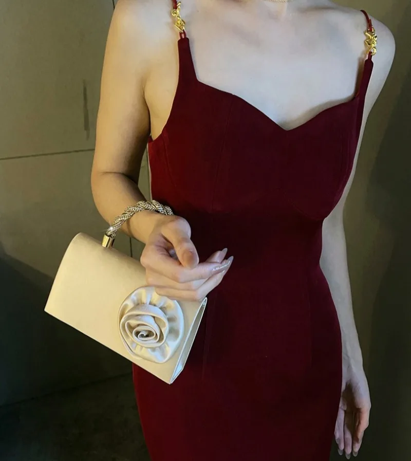 

Small Elegant Diamond Rose Flower Clutch Bag Glossy Women's Handbag Single Shoulder Wedding Party Evening Purse