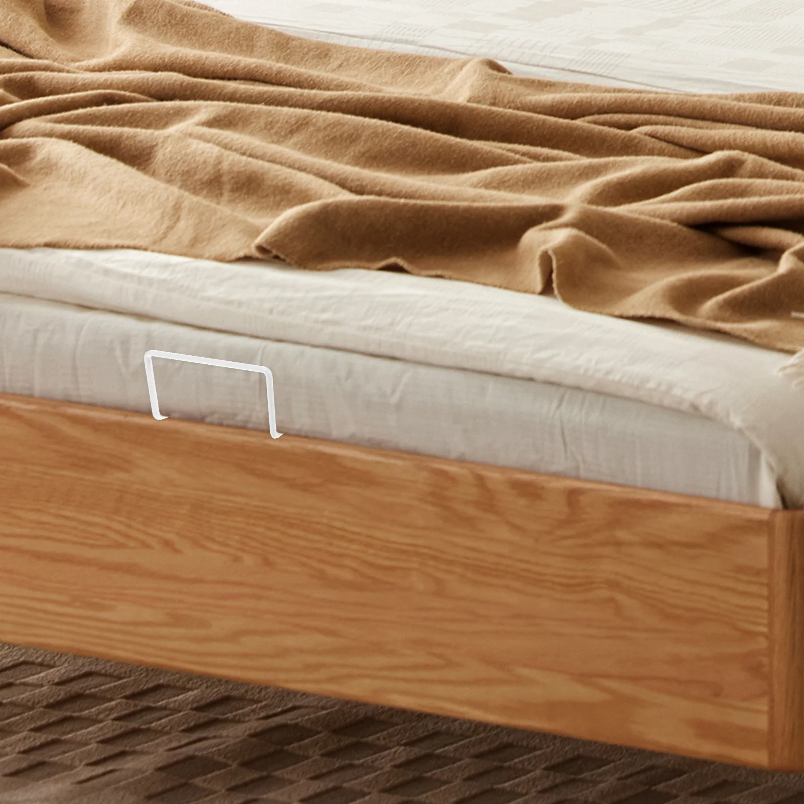 

2Pcs Mattress Fixer Retainer Bars Bed Sheet Holder Easy to Use and Install Prevent Sliding Mattress Retainer Bar