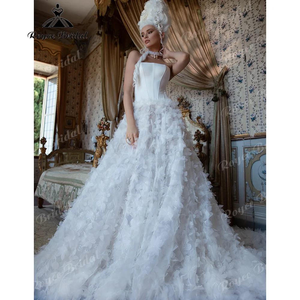 Strapless Satin Ball Gown Wedding Dress 3D Floral Tulle Bridal Gown Corset Bodice Luxury Baroque Style Castle Church Customized