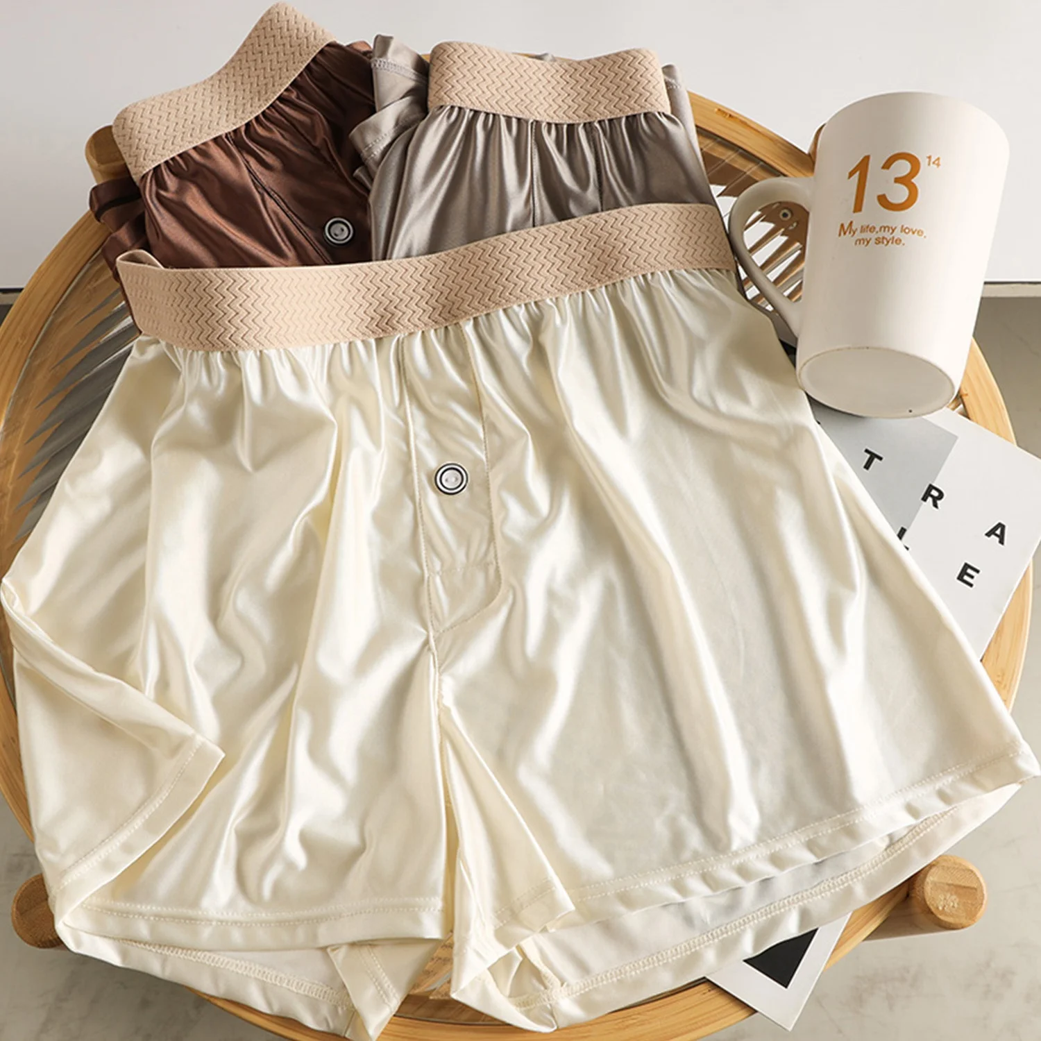 مجموعة مكونة من ثلاث قطع من سراويل الملاكم الكاجوال المنزلية الفاخرة ذات الطول الممتد من الساتان للشباب، قابلة للتنفس ومريحة