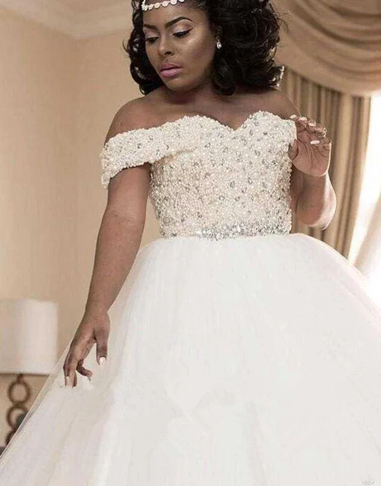 فستان زفاف مخصص مطرز باللؤلؤ مصنوع حسب الطلب قبالة الكتف فستان زفاف كريستال جديد فيستدو دي ماري