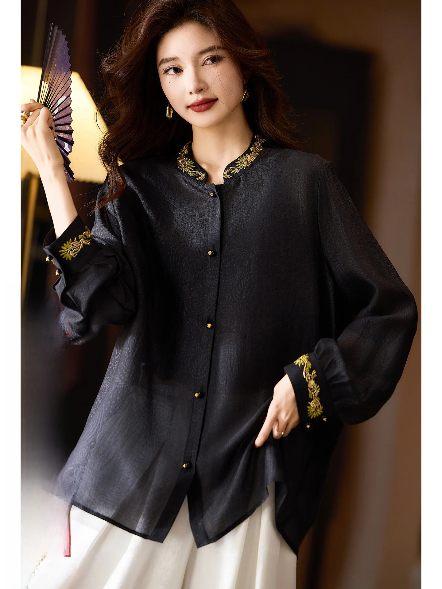 

Black Loose Floral Embroidery Shirt Women's Spring New Style Fashionable Casual Long Sleeve Button up Shirt Breathable Comfor...