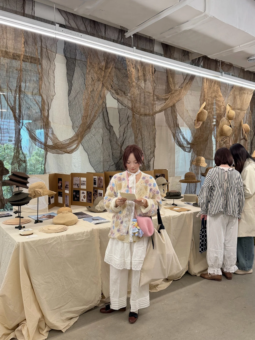 

Handmade Double Layer Hook Flower Spring Day Cashmere Japanese Style Sweater Women's Loose Fit Long Sleeve Regular Length