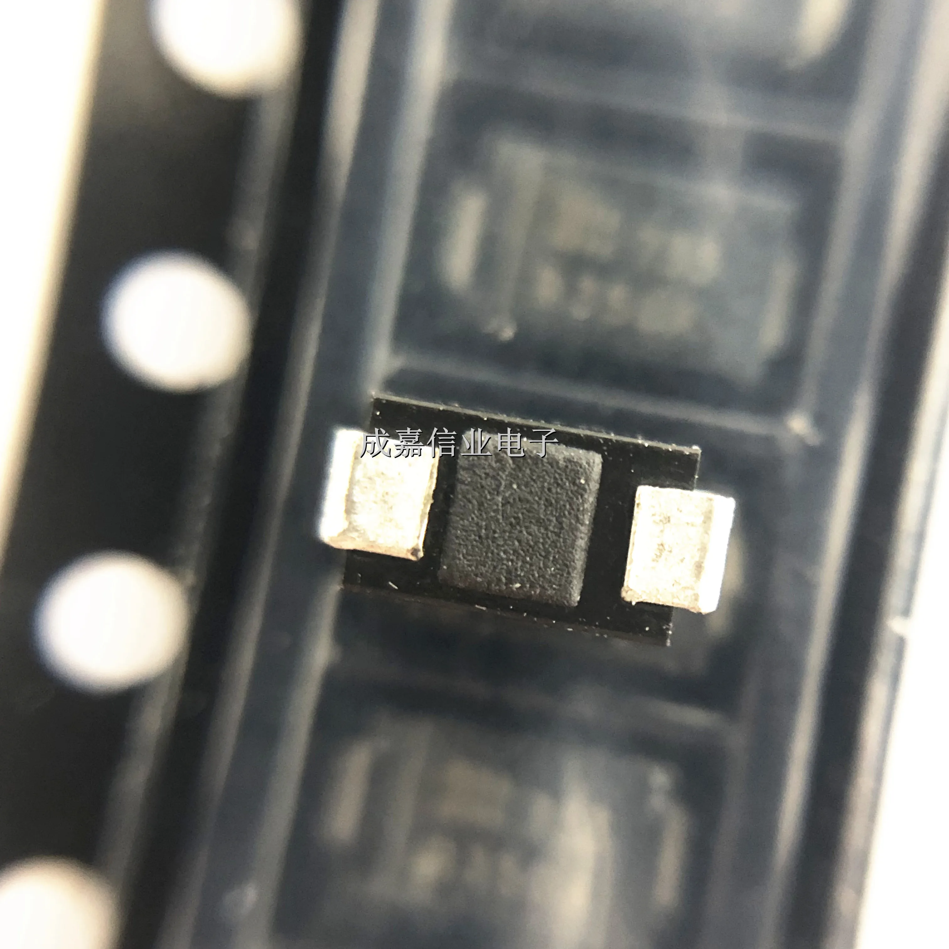 100pcs/Lot B350A-13-F DO-214AC-2 SMA MARKING;B350A Schottky Diodes 50V 3A Operating Temperature:- 55 C-+ 125 C