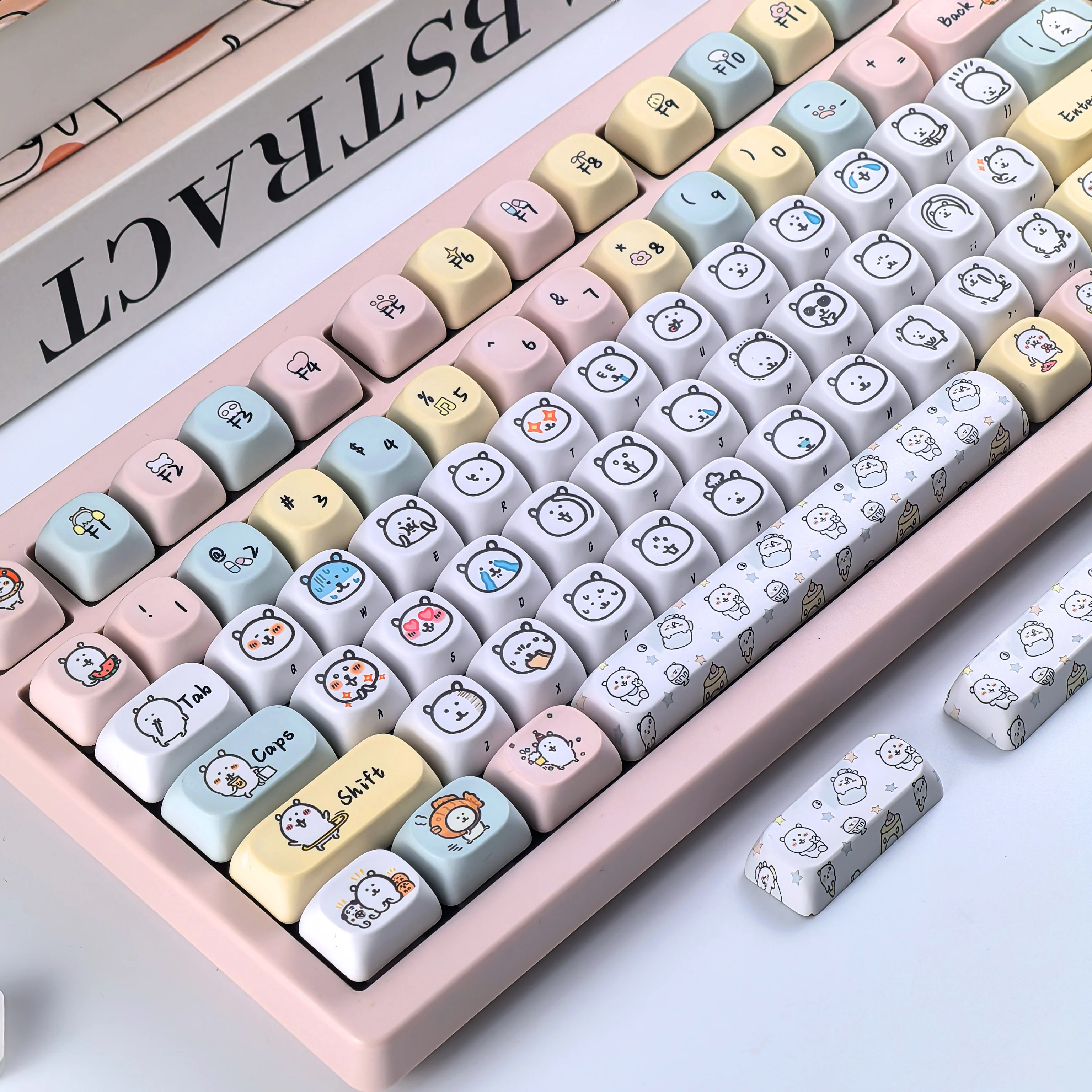 

MAIMOOO Anime Keycaps MOA White Bear PBT Cute Alice ISO Layout AJAZZ AULA F75 Customization Keyboard Keycap