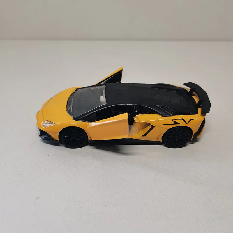JADA 1:32 escala aleación Lamborghini Aventador SV Diecast miniatura coche de juguete modelo de simulación coleccionable recuerdo regalos de exhibición