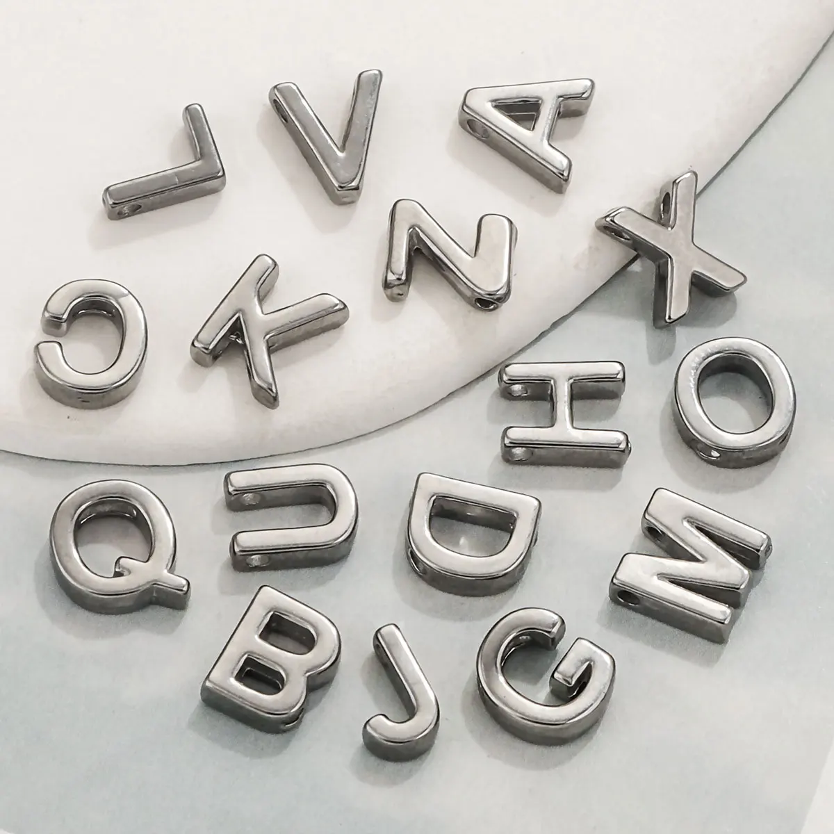 10pcs Simple Stainless Steel 26 Letter Necklace Pendant Fashion Charm DIY Jewelry Accessories Manufacturer Direct Sales