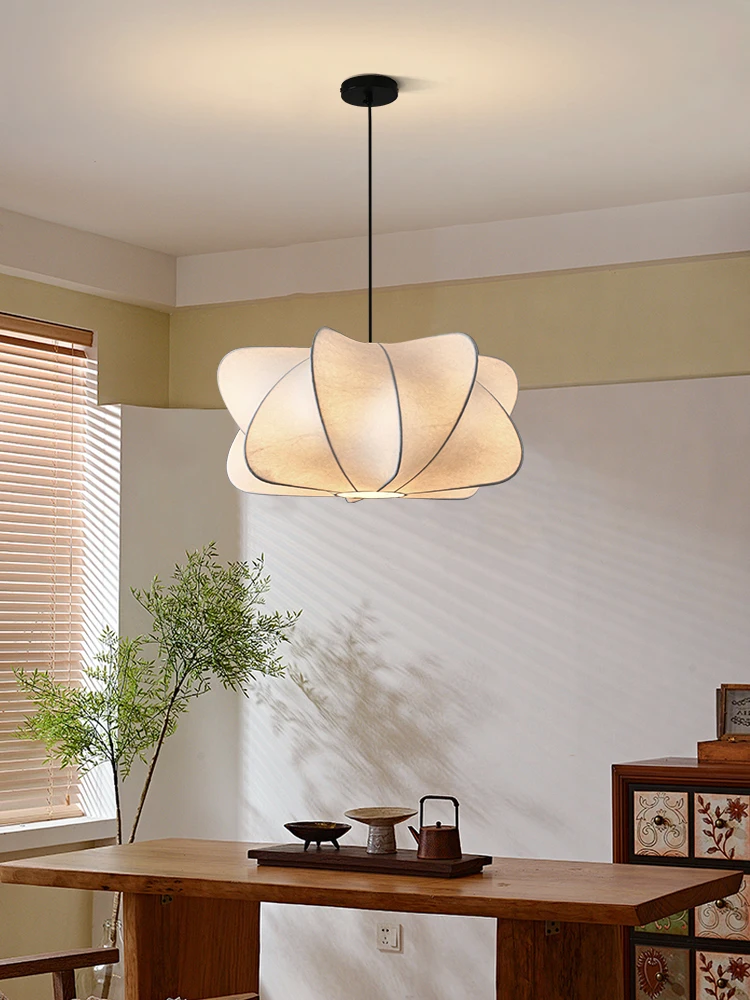 

Подвесной светильник из шелковой ткани во французском стиле ваби-саби, ресторан, гостиная, креативная чайная комната, светильники для проживания в семье