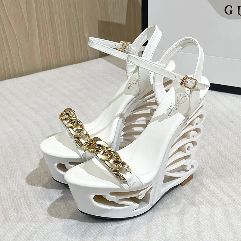 

18CM Strange Style Women's Sandals Metal Buckle Platform Women's Pumps and Heels Butterfly Women's High Heels Sandalias De Mujer