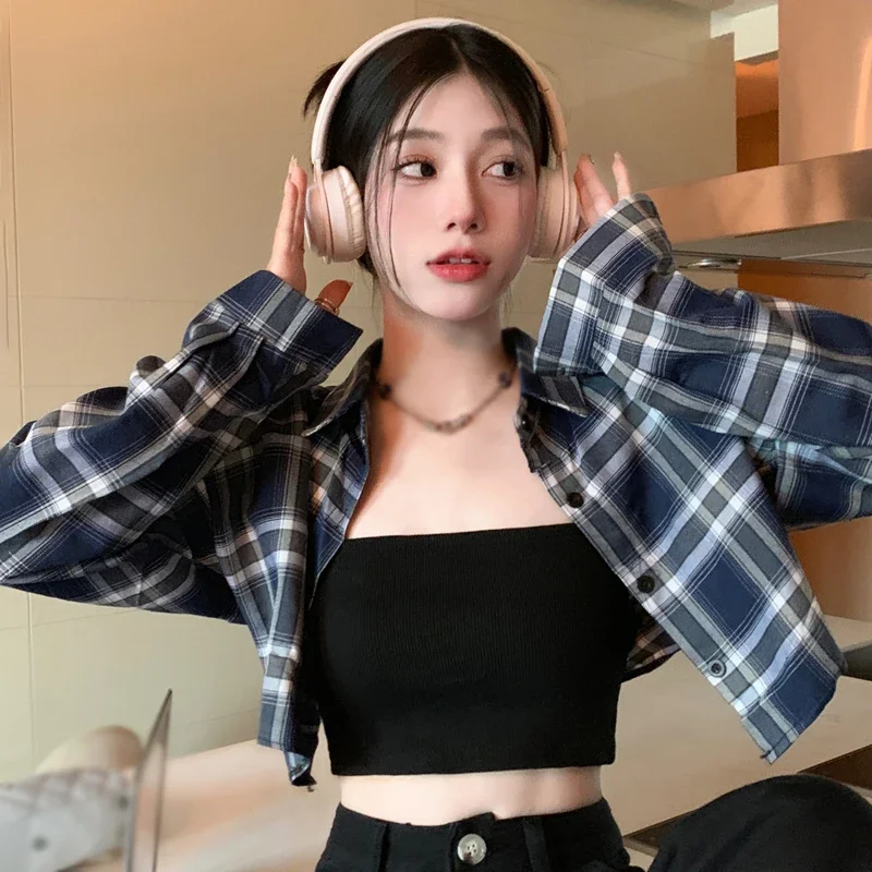 

Women's Casual Plaid Turn-down Collar Shirts Girl Long Sleeve Loose Fit Versatile Cropped Blouse