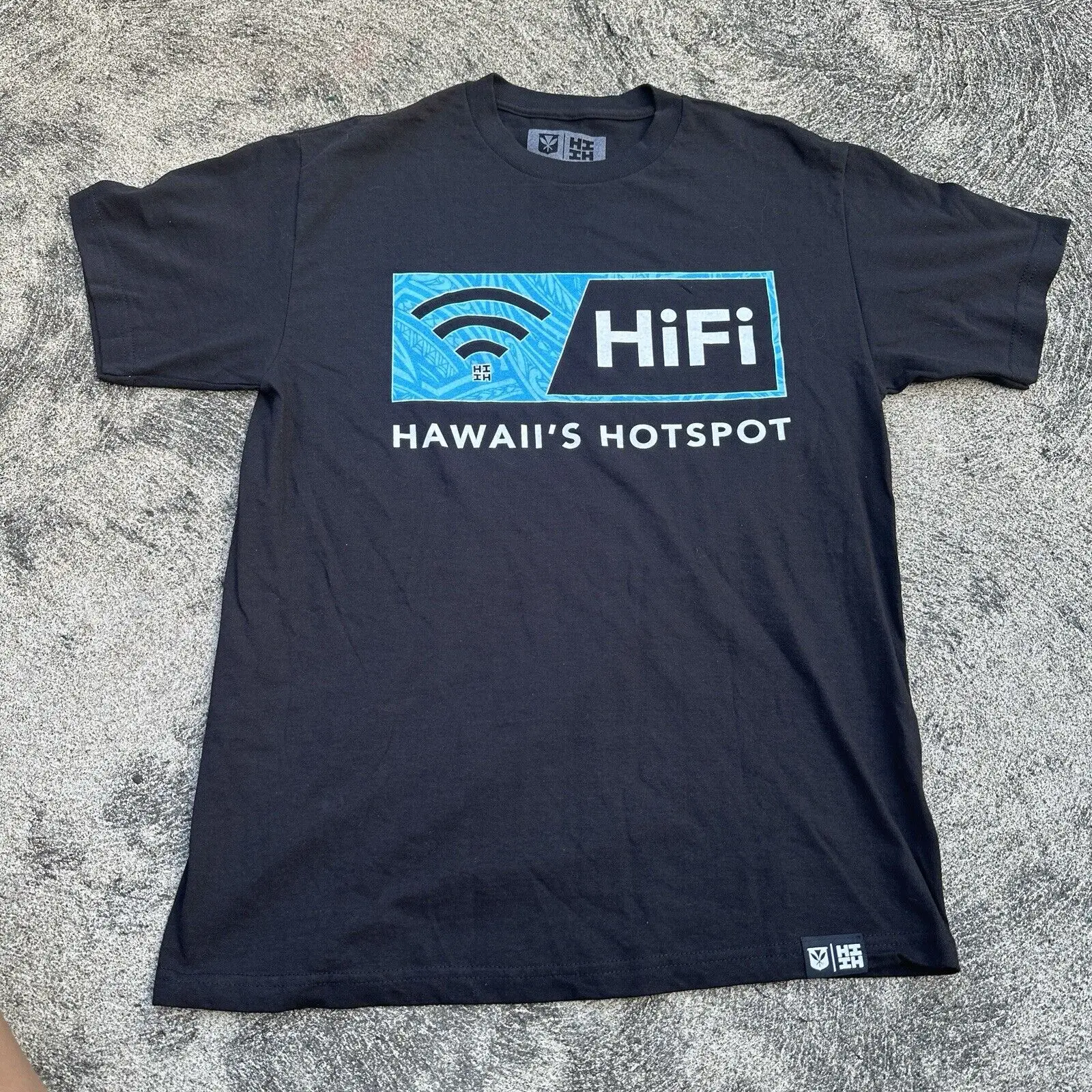 Hawaiis Finest HiFinest WiFi Hotspot Graphic Tee Shirt Men’s Medium Black