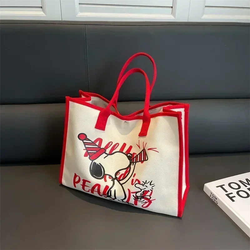 

snoopy New Canvas Shoulder Bag Large Capacity Mommy Diaper Bag women Cartoon Handbag Fashion Travel Tote Bag