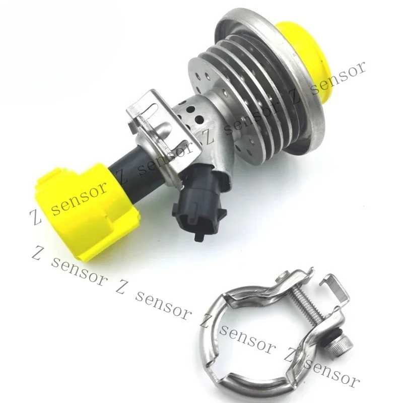 RRR+  0444021024 Urea injector for Mercedes Sprinter Freightliner 2007-2018