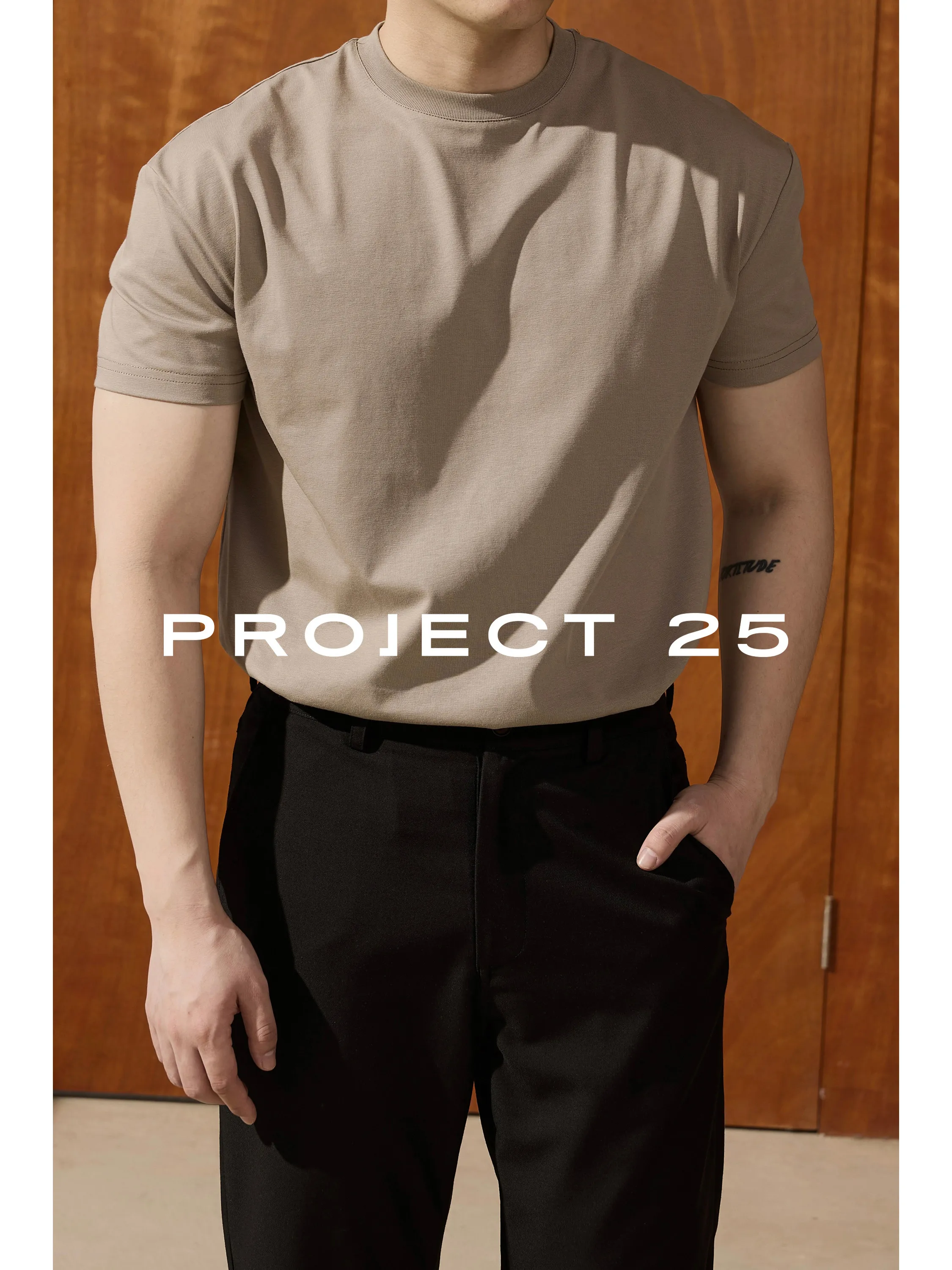 Men's Premium T-Shirt– Light Luxury Solid Color O-Neck Tee Korean Style Slim Fit Short Sleeve