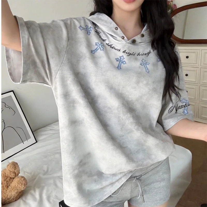 2026 New Unisex High Street Hooded Tee Vintage Gradient Cross Print Personality Loose Short Sleeve Gothic Streetwear Shirts