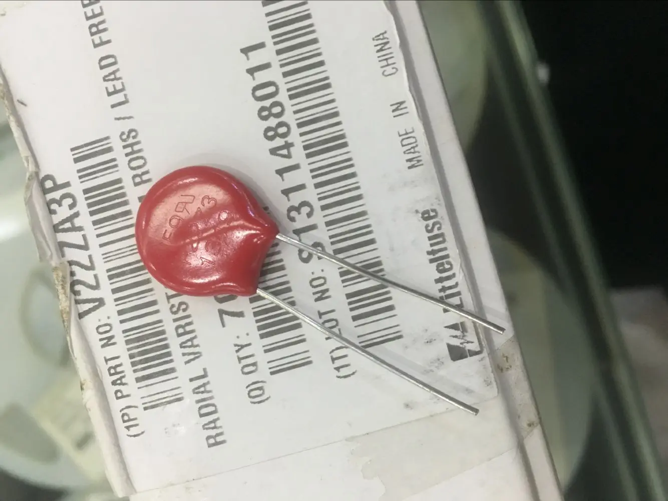 

50pcs/V22ZA3P P22Z3 S14K14 14D180 18V imported Littelfuse varistor