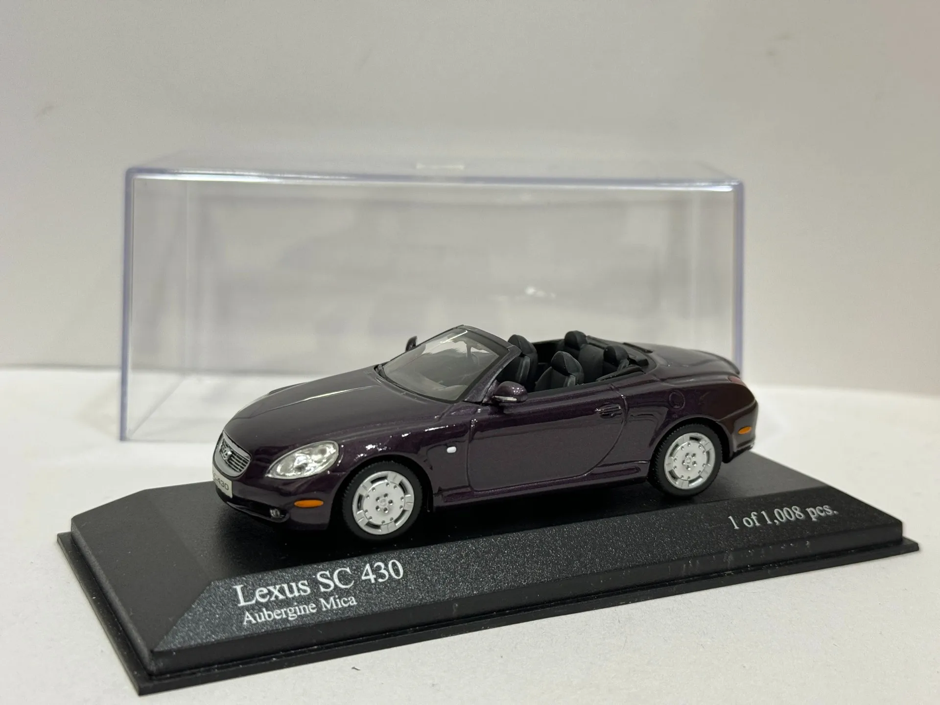 โมเดลรถ Lexus SC 430 ปี 2001 อัลลอยด์ สเกล 1/43 ของสะสม ของเล่น ของที่ระลึก ของตกแต่ง พร้อมกล่อง (สภาพกล่องเสียหาย)