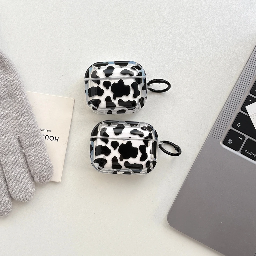 أنيق بسيط أسود أبيض البقرة نمط مع هوك حقيبة سماعة الاذن غطاء ل AirPods 1 أو 2 3 4 Pro 2 Pro 3