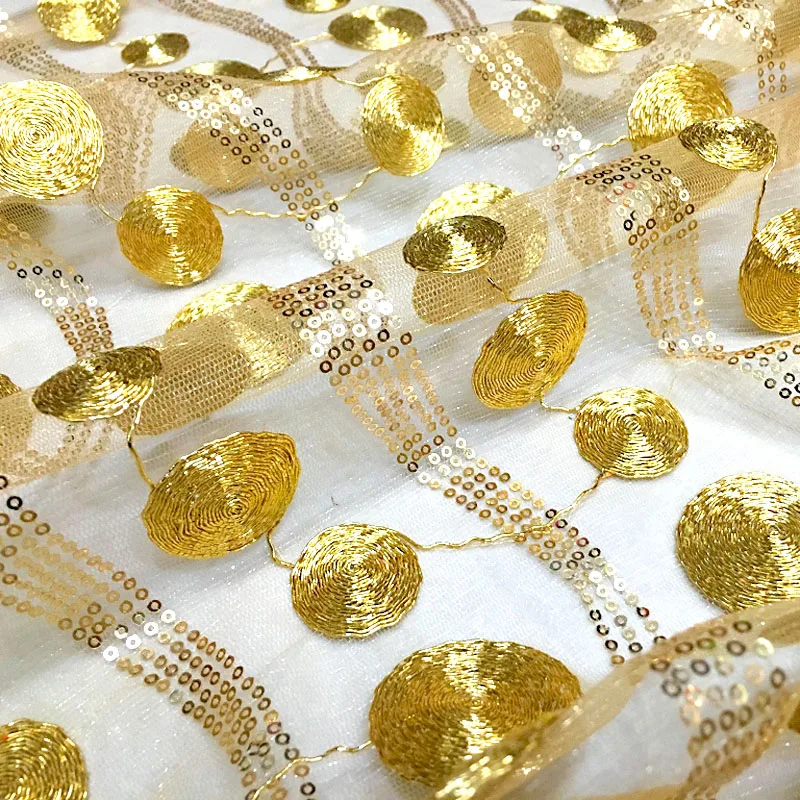 High-grade gold thread sequins bead mesh yarn / lace embroidery clothing fabric / shop material / circle wave fabric / embroider