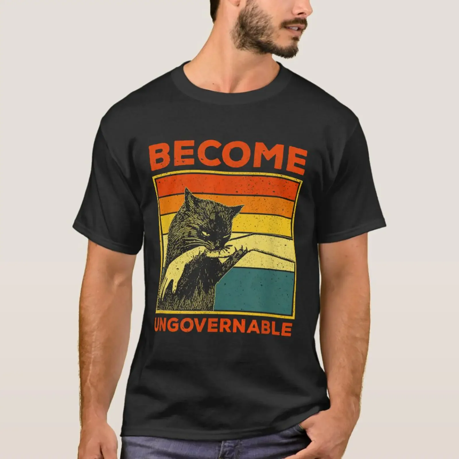 T-shirt humoristique « Become Ungovernable Black Cat Biting Hand » vintage, effet délavé, légèrement confortable, polyvalent, graphique, respirant