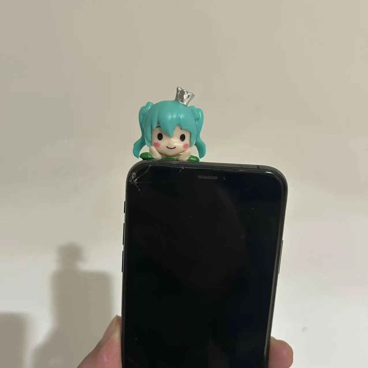 

1pcs random style 2025 New Anime Hatsune Miku angel Q version Figure Kawaii PVC Model DIY phone Car pasteable Doll Toy Gifts