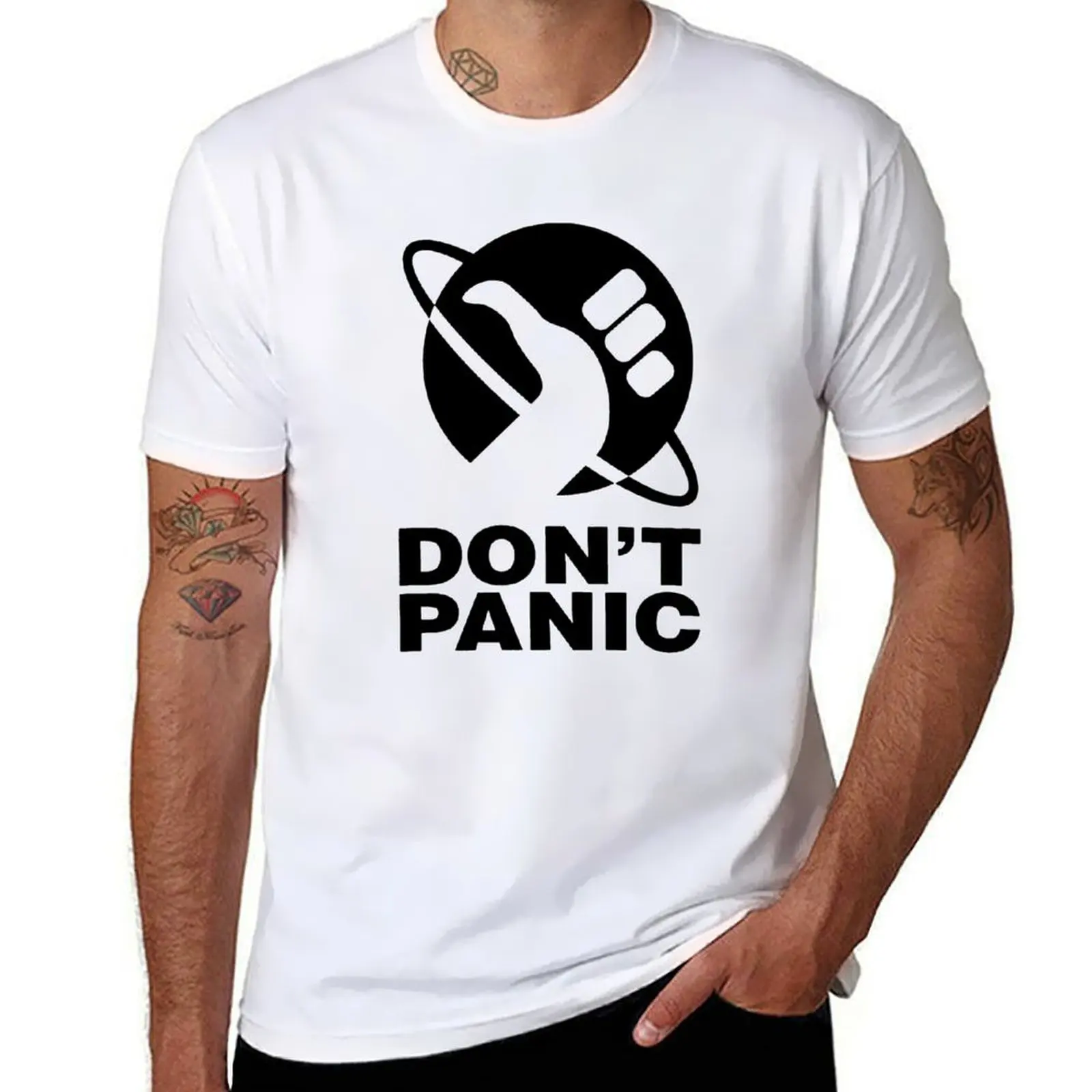 

Don't Panic - Hitchhikers Guide T-Shirt Simple Casual Short Sleeve Cotton T-Shirt