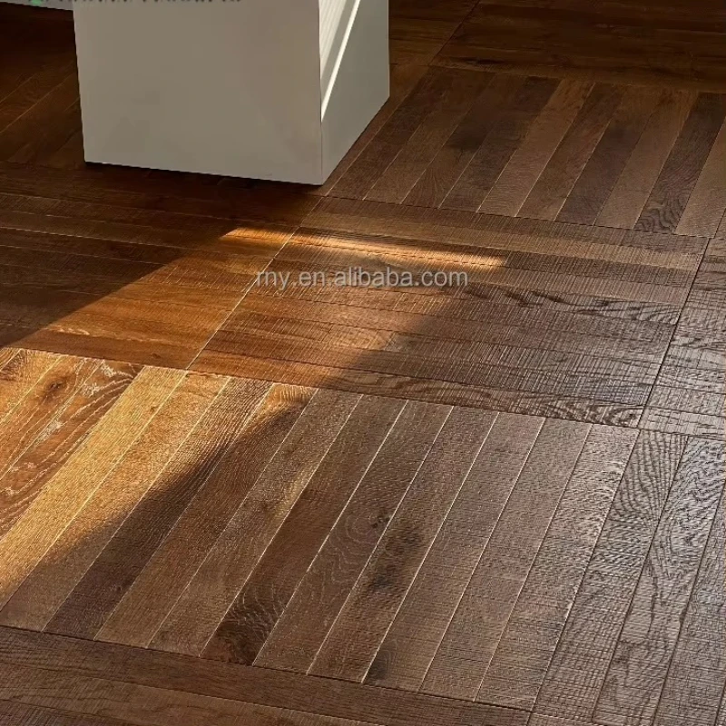 نسخة مخصصة شعبية تصميم أرضية خشبية متعرجة ضيقة من خشب البلوط